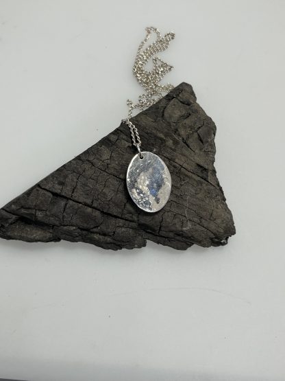 Oval pink stone silver necklace - Image 4